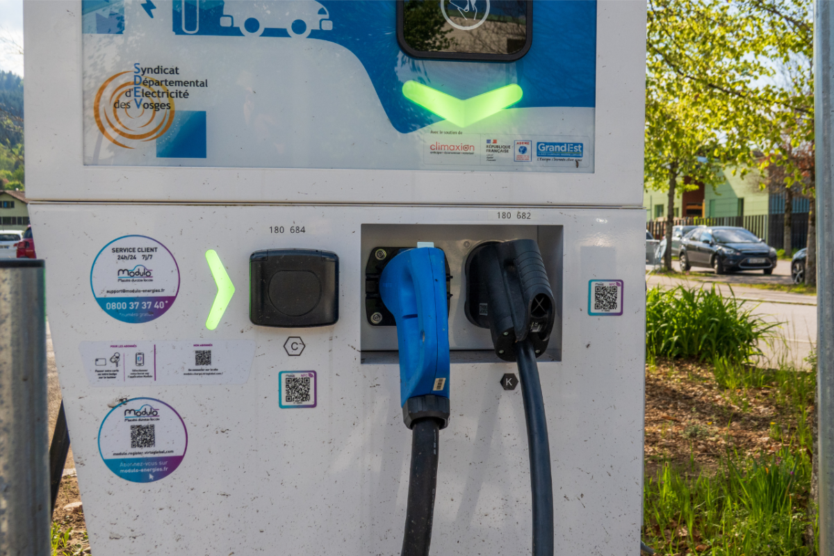borne-recharge-vehicule-electrique-saulxures-sur-moselotte-3 borne-recharge-vehicule-electrique-saulxures-sur-moselotte-3