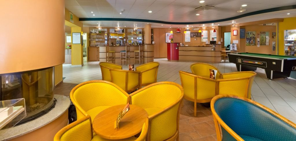 hotel-restaurant-ibis-la-bresse-2