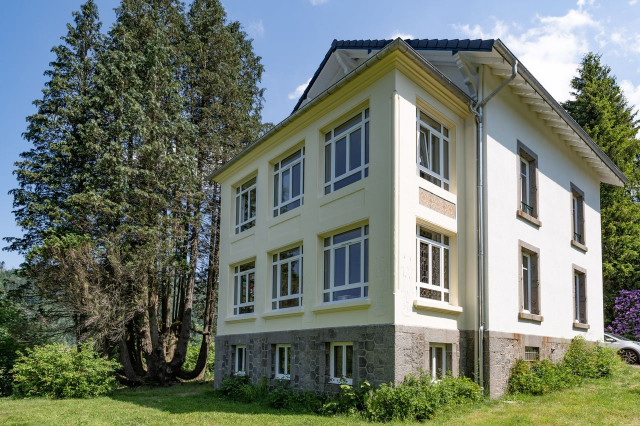 les-roches-fleuries-sapois-1