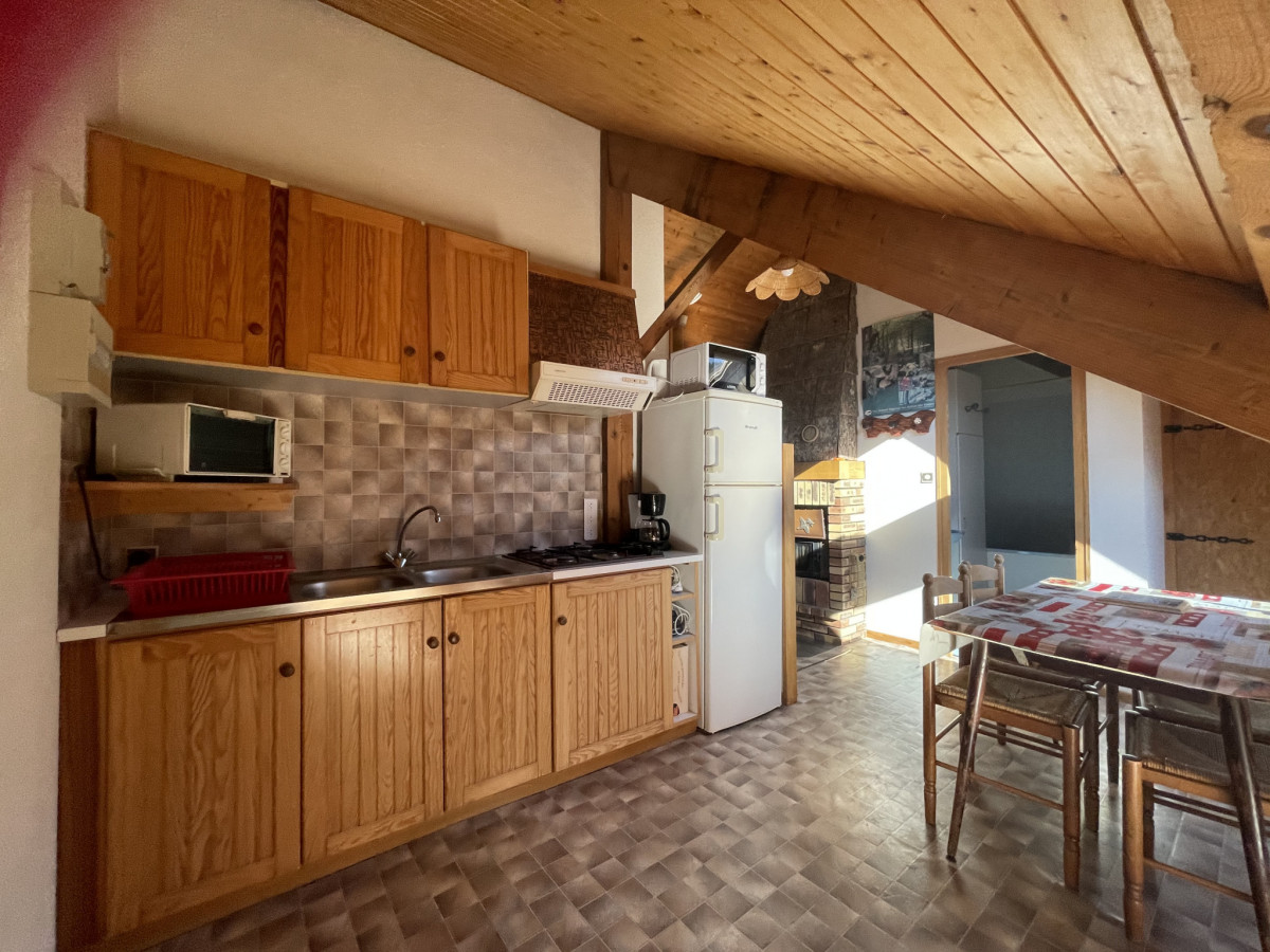 Appartement 4 personnes - Les Jonquilles - Avec Cheminée et salle de sport - Basse sur le rupt La Bresse hautes Vosges- Cuisine Appartement 4 personnes - Les Jonquilles - Avec Cheminée et salle de sport - Basse sur le rupt La Bresse hautes Vosges- Cuisine