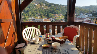 Appartement 4 personnes - Moutier des Fées  - centre-ville et balcon ensoleillé - La Bresse Hautes Vosges